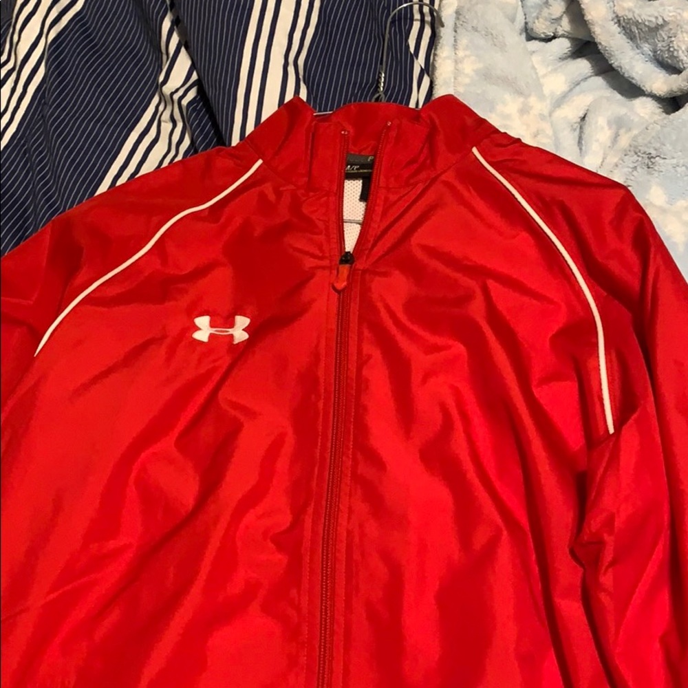 Size small Under Armour windbreaker